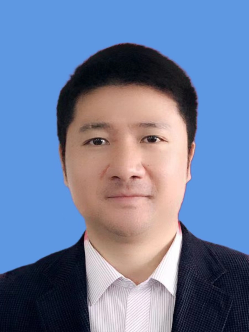 杨晓华.jpg 杨晓华.jpg