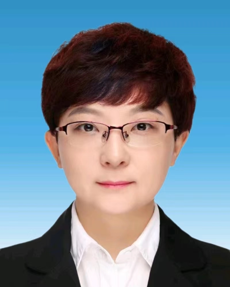 王娜.jpg 王娜.jpg